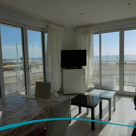 Superbe 2 Avec Vue Sur Et Garage Prive - Fr-1-323-326 *